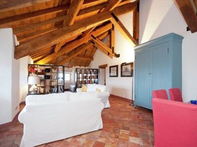 Castle Ein Schlossaufenthalt im Weinland - Features photo 27