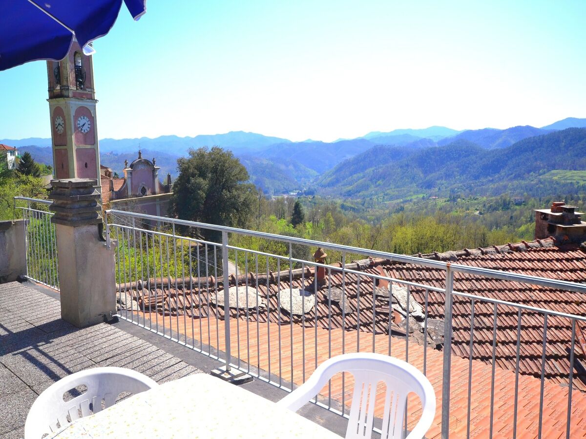 Holiday house Holiday Home in Sesta Godano with BBQ - Outdoor photo 5