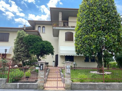 Apartment Lakeside Stay in Sirmione - Outdoor photo 6