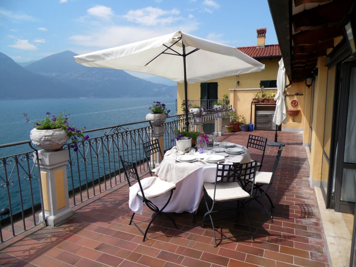 Apartment Apartment in Vello by Lake Iseo Beach - Outdoor photo 2