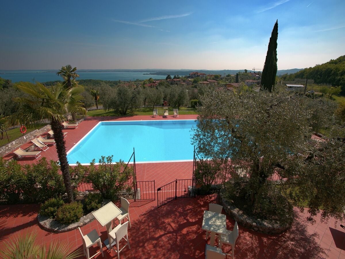 Holiday house Wunderschönes Ferienhaus mit Seeblick in Soiano del Lago - Outdoor photo 4