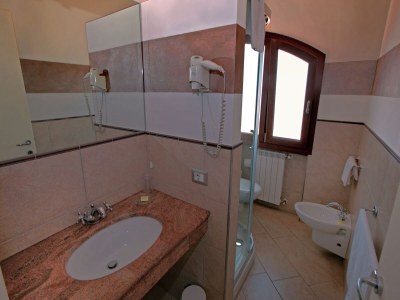 Holiday house Wunderschönes Ferienhaus mit Seeblick in Soiano del Lago - Features photo 24