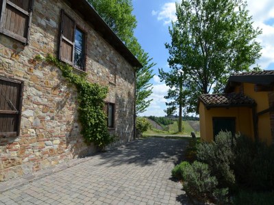 Villa Schöne Villa in Ziano Piacentino inmitten von Weinbergen - Outdoor photo 14