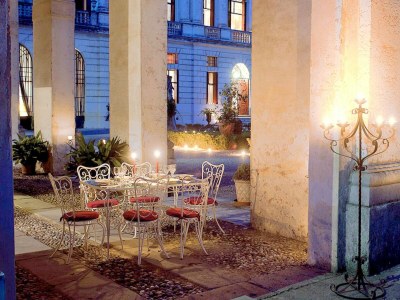 Castle Villa in Venice with Private Pool & Park - Outdoor photo 6