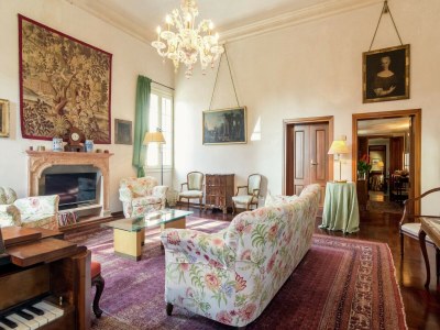 Castle Villa in Venice with Private Pool & Park - Features photo 14