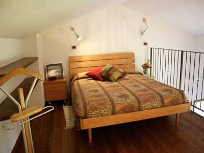 Apartment Stay with Balcony Views - Features photo 22