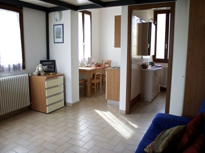 Apartment Stay with Balcony Views - Features photo 28