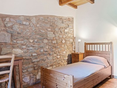 Holiday house Tranquil Village Stay with Fireplace - Features photo 12