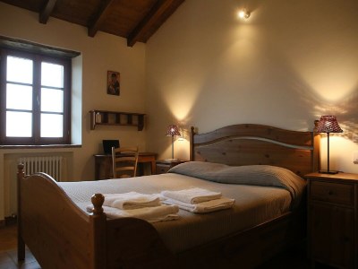 Holiday house Tranquil Village Stay with Fireplace - Features photo 18