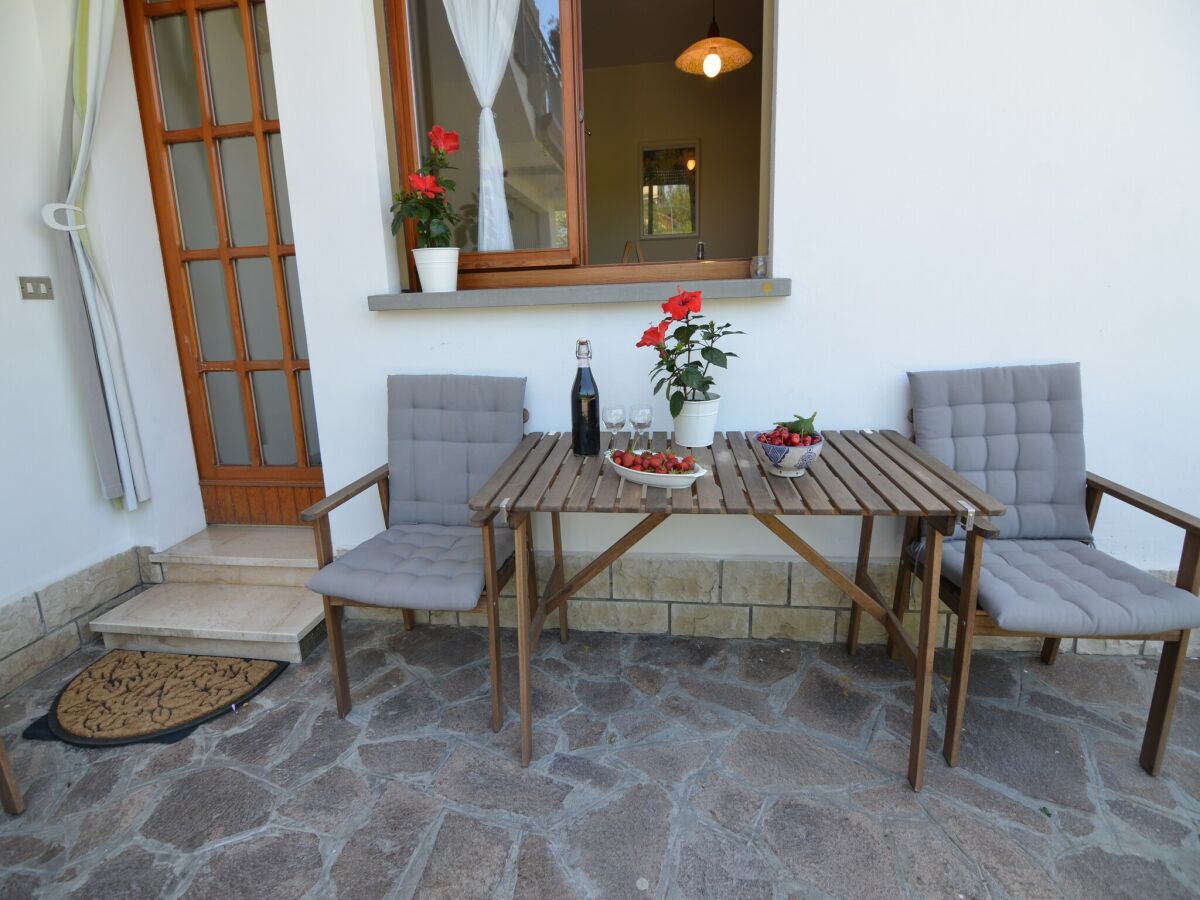 Apartment Sunny Coastal Apartment - Outdoor photo 4