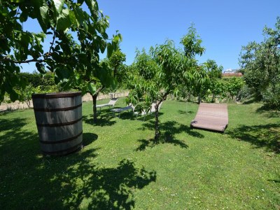 Apartment Sunny Coastal Apartment - Outdoor photo 5