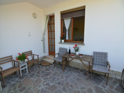 Apartment Sunny Coastal Apartment - Outdoor photo 12