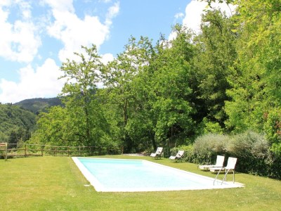 Holiday house Idyllic Tuscan Hideaway with Pool and spa - Outdoor photo 13