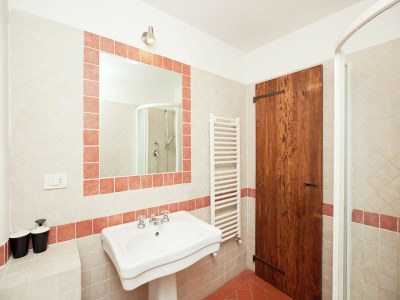 Holiday house Idyllic Tuscan Hideaway with Pool and spa - Features photo 34