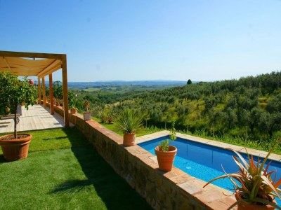 Holiday house Ferienhaus in Vinci mit Pool und Toskana-Blick - Outdoor photo 8