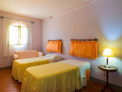 Farmhouse Farmhouse in Montecatini with Sauna & Pool - Features photo 13