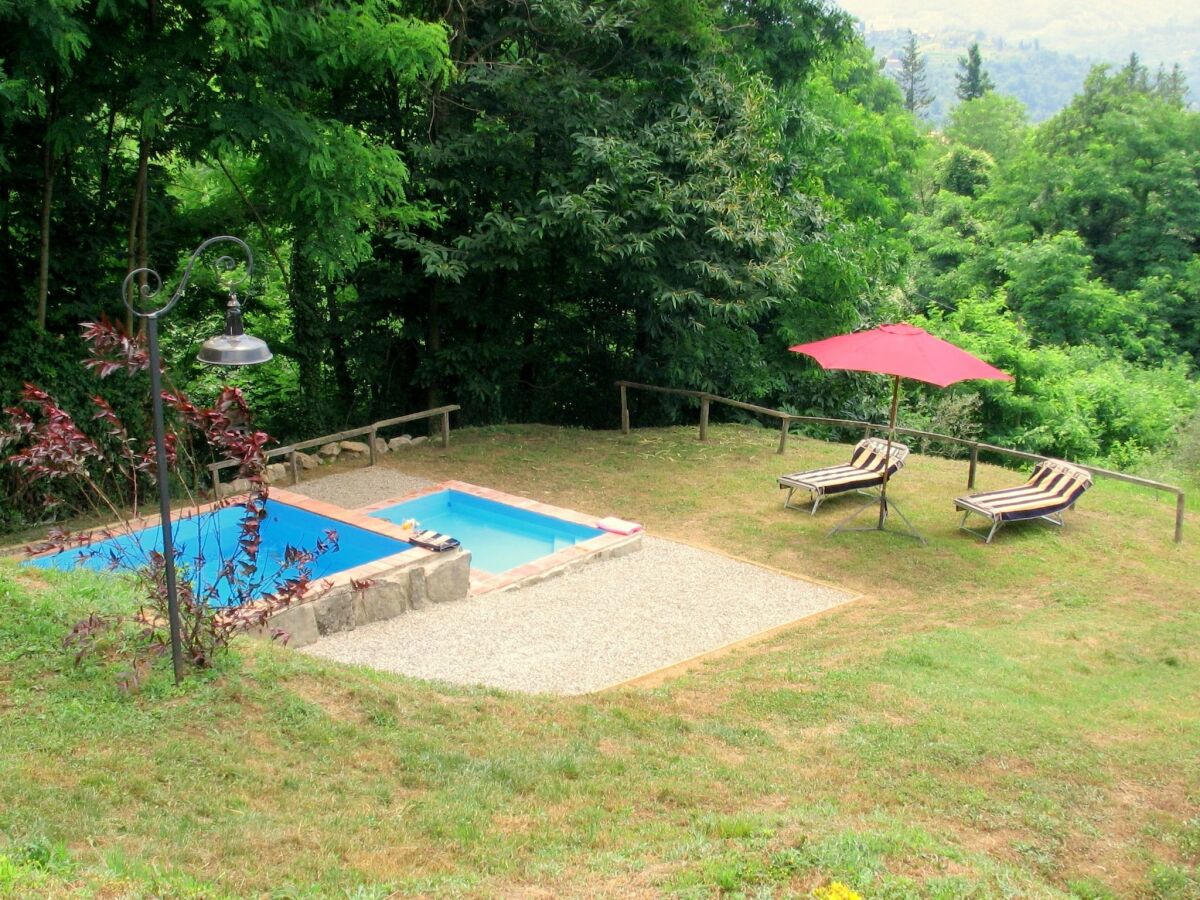 Holiday house Cottage in Pescia with Pool and Garden - Outdoor photo 4
