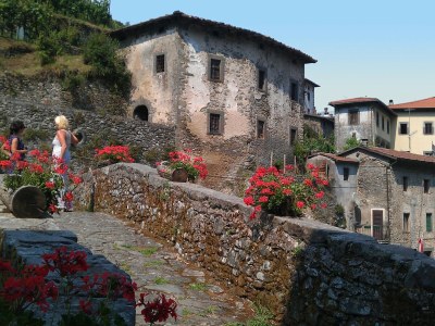Holiday house Cottage in Pescia with Pool and Garden - Environment photo 28