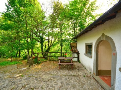 Holiday house Ferienhaus in Migliorini mit Pool & Natur - Outdoor photo 8