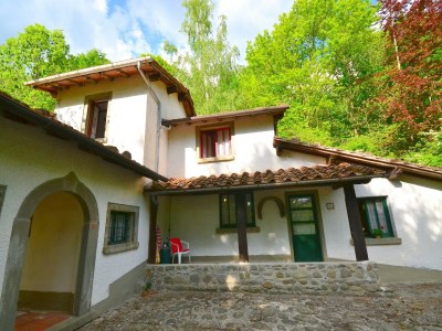 Holiday house Ferienhaus in Migliorini mit Pool & Natur - Outdoor photo 11