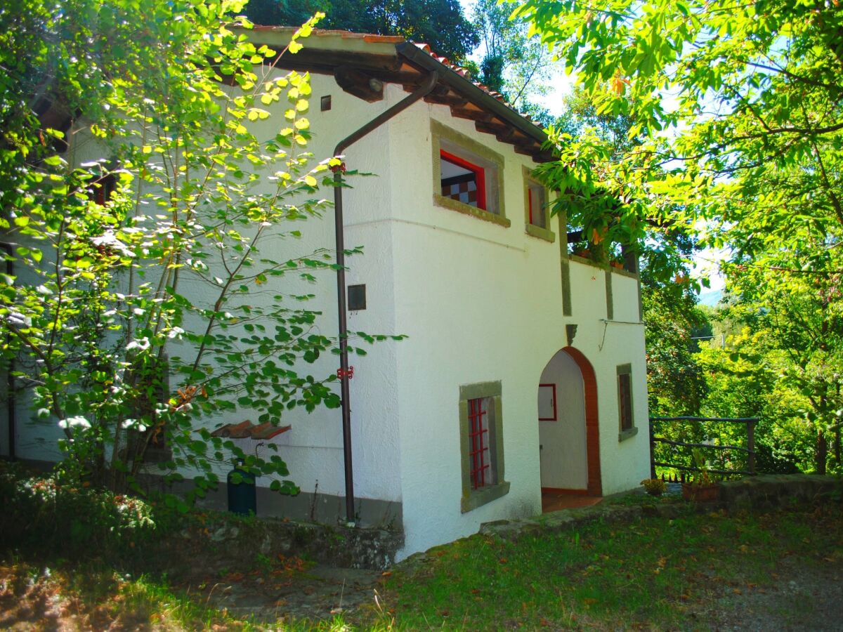 Holiday house Holiday home with shared pool - Outdoor photo 2