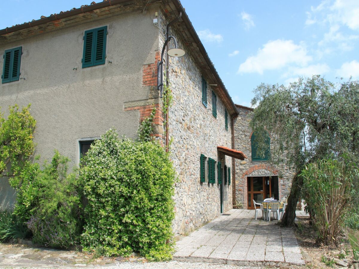 Farmhouse Toskanisches Paradies; Vinci und Pistoia - Outdoor photo 2
