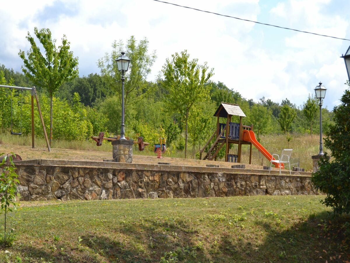 Chalet Farmhouse in Poppi with Pool & Forest Nearby - Outdoor photo 2