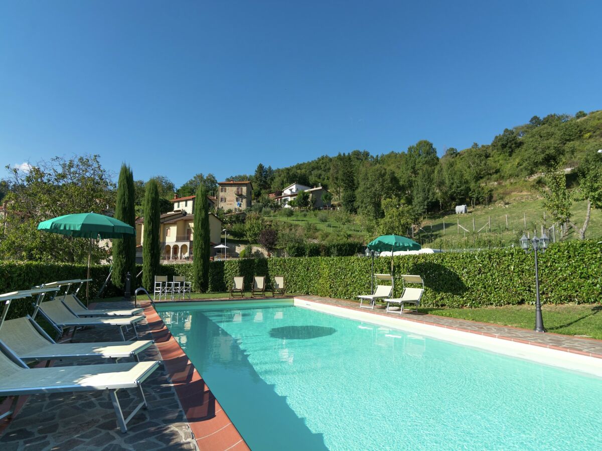 Villa Villa in Lonnano mit Pool - Outdoor photo 5