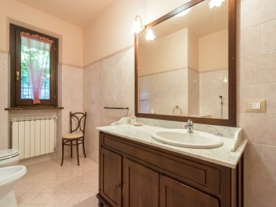 Villa Villa in Lonnano mit Pool - Features photo 32