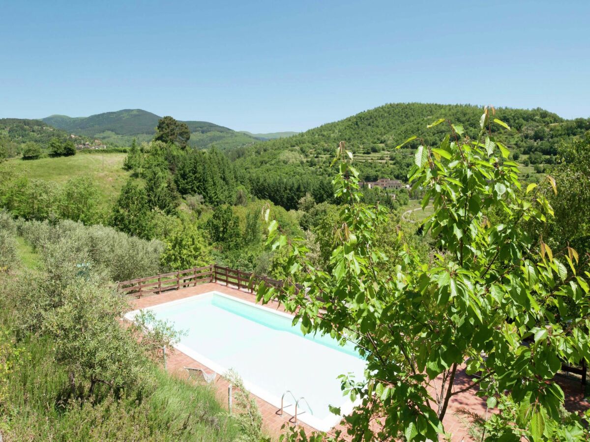Villa Villa in Casentino mit Pool und Schlossblick