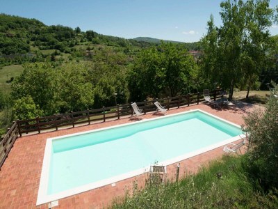Villa Villa in Casentino mit Pool und Schlossblick - Outdoor photo 11