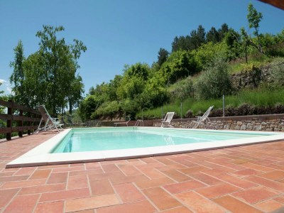 Villa Villa in Casentino mit Pool und Schlossblick - Outdoor photo 13