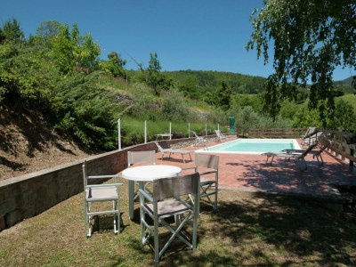 Villa Villa in Casentino mit Pool und Schlossblick - Outdoor photo 14