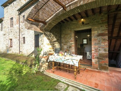 Holiday house Authentic farmhouse with pool - Outdoor photo 16