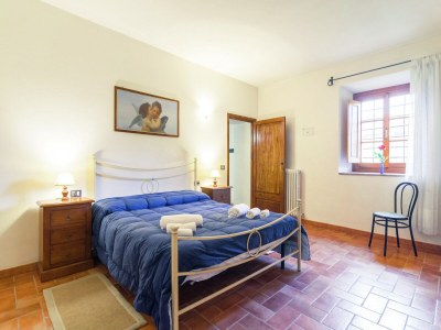 Holiday house Authentic farmhouse with pool - Features photo 21