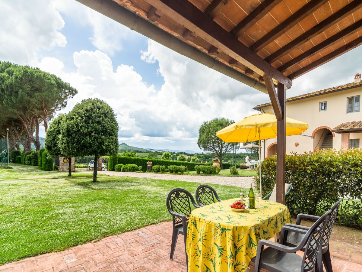 Farmhouse Farmhouse with Pool View - Outdoor photo 2