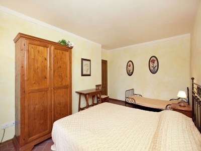 Farmhouse Rustic Farmhouse in Forest - Features photo 20