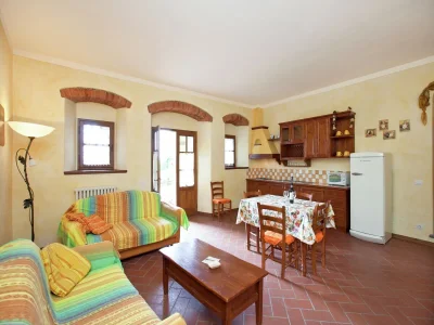 Farmhouse Rustic Farmhouse in Forest - Features photo 26