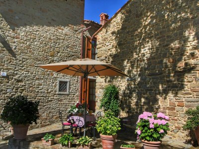 Farmhouse Majestic Farmhouse with Pool - Outdoor photo 8