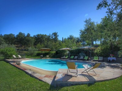 Farmhouse Majestic Farmhouse with Pool - Outdoor photo 17