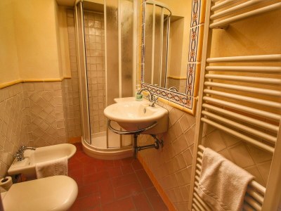 Farmhouse Majestic Farmhouse with Pool - Features photo 35