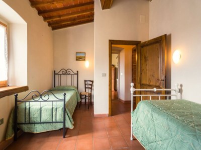 Cottage Tuscan Mansion getaway - Features photo 22