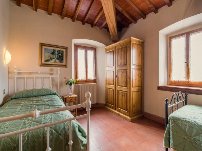 Cottage Tuscan Mansion getaway - Features photo 23