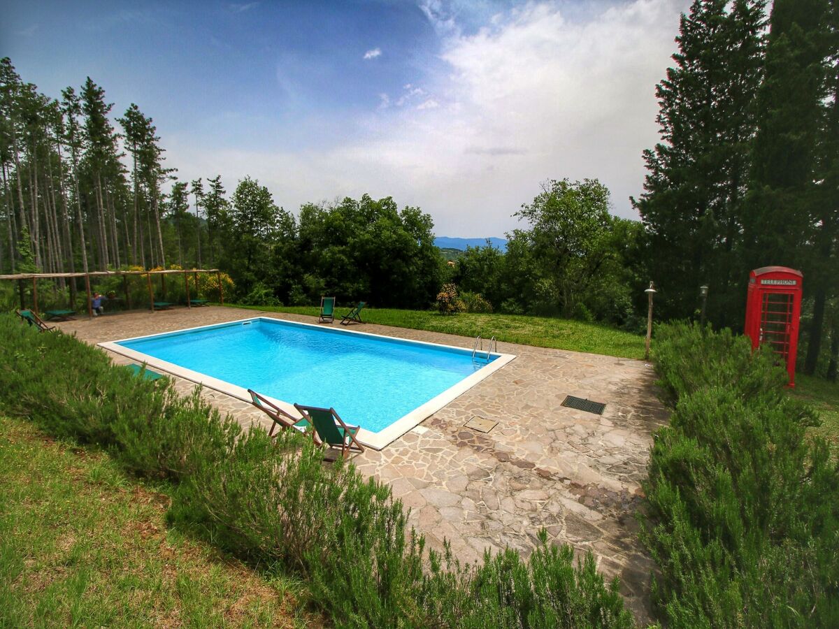 Holiday house Detached cottage with pool - Outdoor photo 2