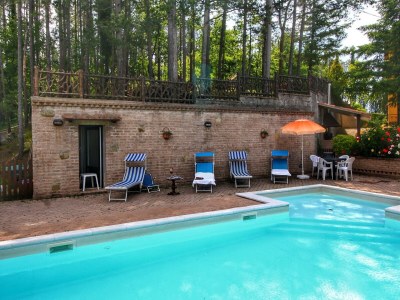 Villa _x000D_
Boutique villa with pool in Chiassa Superiore - Villa