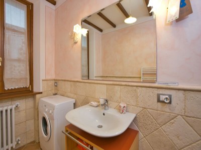 Holiday house Rustic Retreat with  Pool - Features photo 31