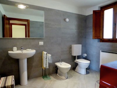 Holiday house Elegant Tuscan Holiday Home - Features photo 18