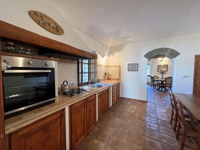 Apartment Relaxing Tuscan Home with WiFi - Features photo 17
