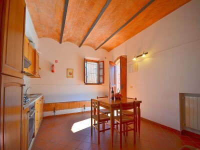 Farmhouse Agriturismo in Tuscany with Pool and Wine Tasting - Features photo 21