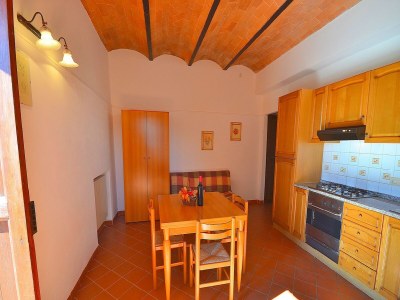 Farmhouse Agriturismo in Tuscany with Pool and Wine Tasting - Features photo 24